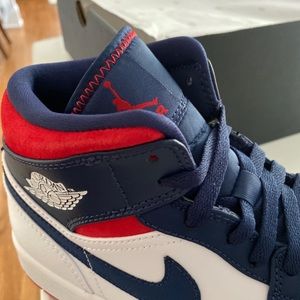 Meet your Posher, Janet